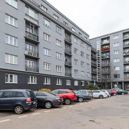 W Rent Like - Aleja Niepodleglosci 235